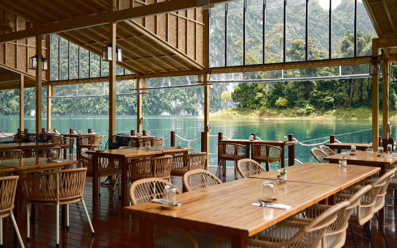 Food & Drinks 3, 360 issara Floating Resort, Ban Ta Khun