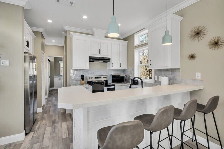 Private kitchen 4, Byrd 7 Nesting Nook, Madison