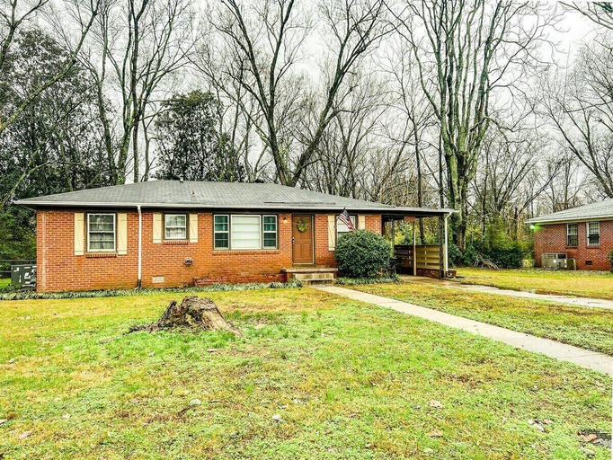 Exterior 4, Boswell Bungalow 2, Madison