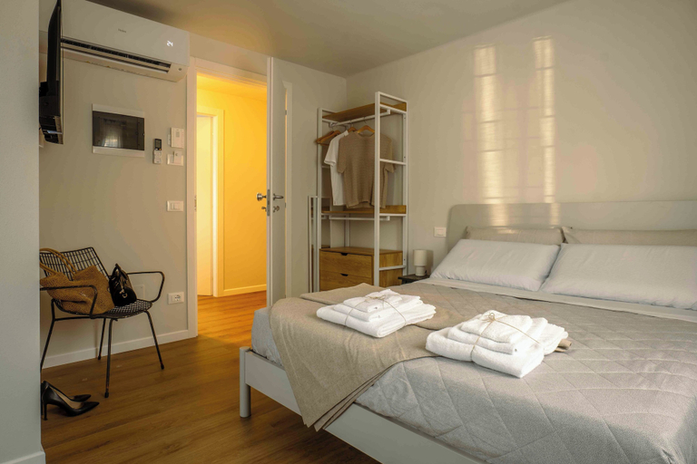 Room 3, La Croce Apartments, Reggio Nell'Emilia