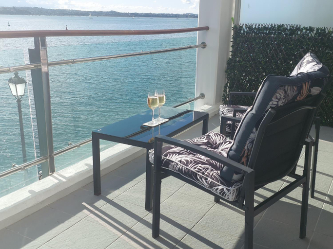 Others 3, Princes Wharf Fabulous Views 1BR Apartment , Waitakere