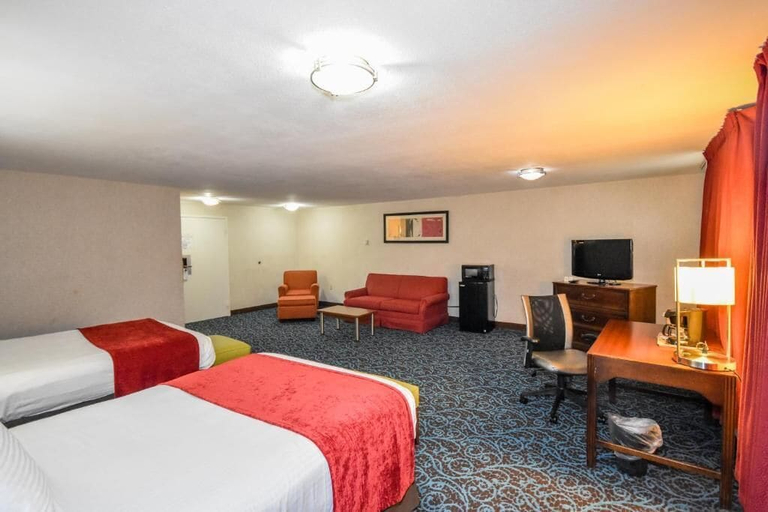 Room 2, Charles River Inn, Boston
