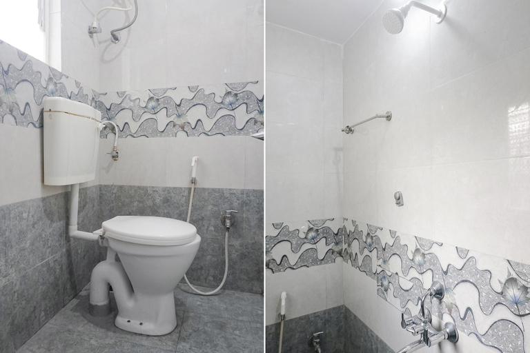 Bathroom, FabExpress The Guest House, Pune