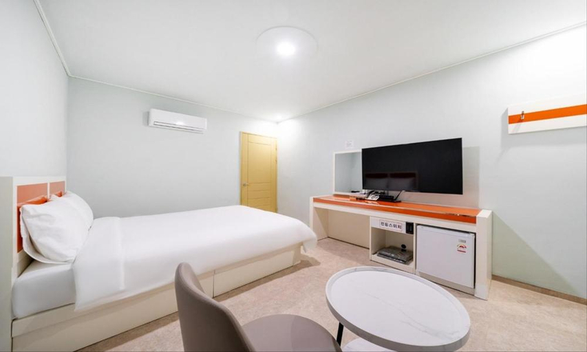 Bedroom 4, Taean Mallipo Feel Hotel (formerly Rivera Hotel), Taean