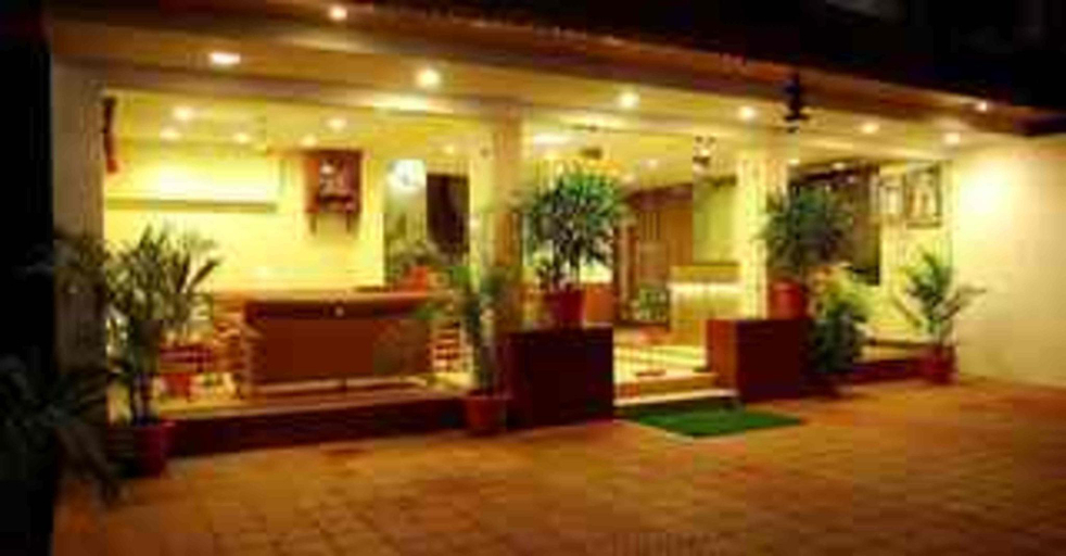 Entrance 4, Renuka Palace Sawantwadi, Sindhudurg