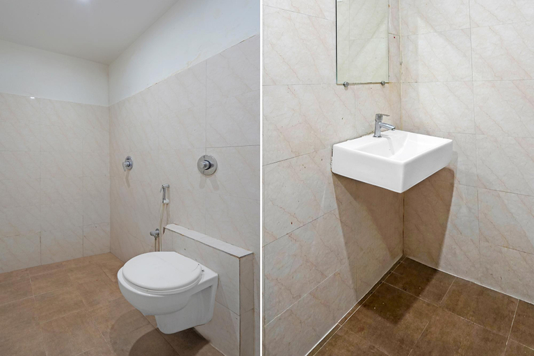 Bathroom 3, Hotel Rajtilak, Ahmadabad