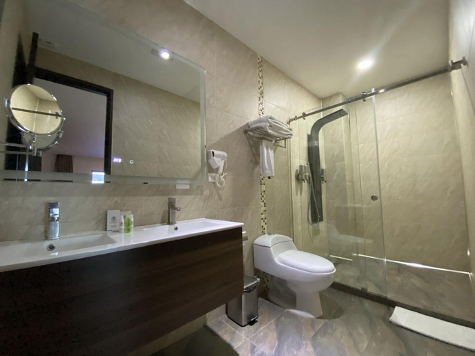 Bathroom 2, Hotel Real Elim International, Palmira