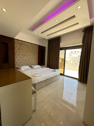4, Charming Amman Apartment with Electric Heating Pool Access, Amman