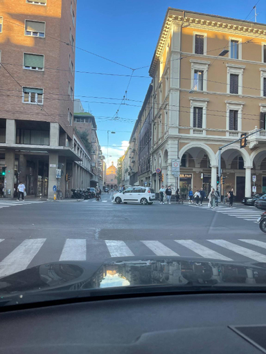 2, Charming Apartment of Bologna in University Area, Bologna