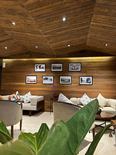 Public Area 2, Grand Metro Hotel Puncak, Bogor