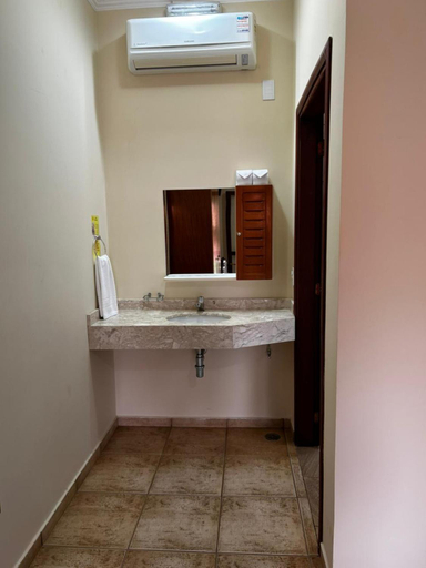 Bathroom 3, Hotel Pousada Brilho do Sol, Olímpia