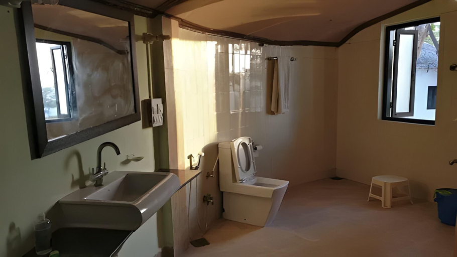Bathroom 3, Kutch Safari Resort, Kachchh