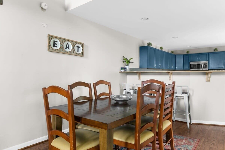 Room 4, Observatory Drive Terrace House, Jefferson