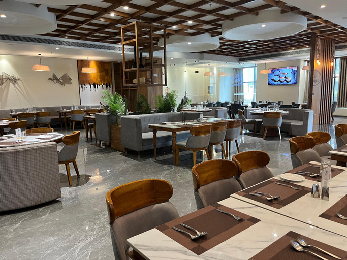 Food & Drinks 4, DNT Plaza Morbi, Morbi