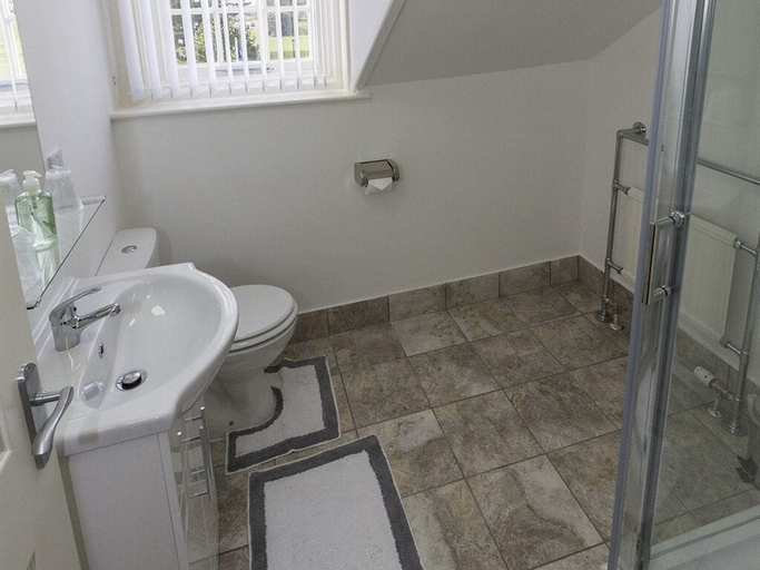 Bathroom 3, The Golf Hotel, Cumbria