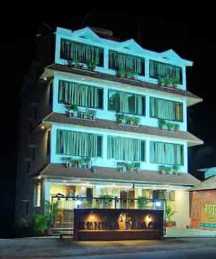 Entrance 2, Renuka Palace Sawantwadi, Sindhudurg