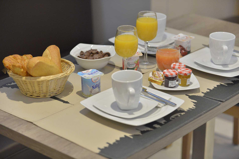 Food & Drinks 5, Hotel du Chemin Vert, Paris