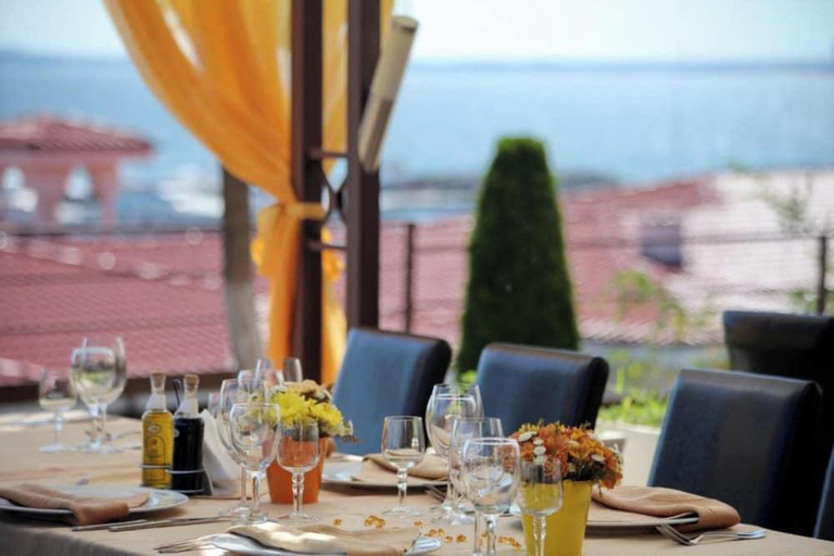 Food & Drinks 5, Diamond Apartments, Nesebar