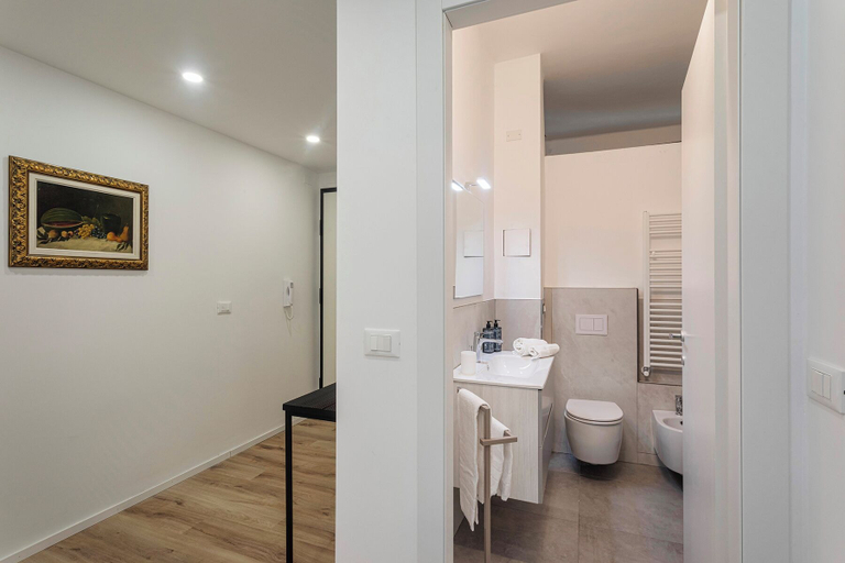 Interior detail 3, Quinto Modern Flat by Wonderful Italy, Genova