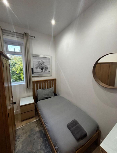 Bedroom 2, Hendham House Hotel, Manchester