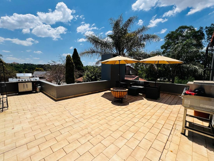 Swimming pool 5, Villa Picasso - 3 Bed Villa, City of Johannesburg