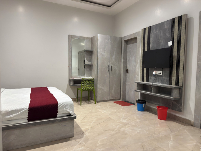 Room 4, Hotel Vrinda orchid Inn, Mathura