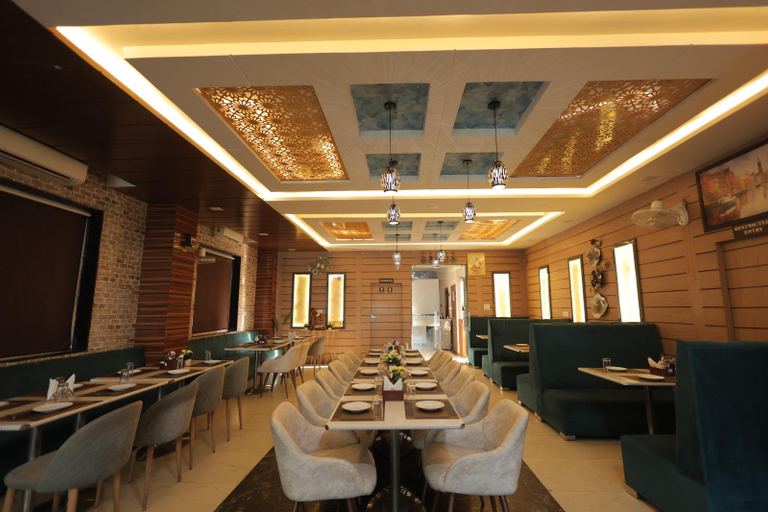 Food & Drinks 4, HOTEL SRG INN, Bharatpur
