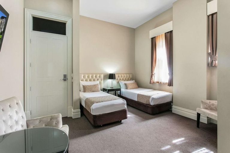 Bedroom 2, Quality Inn The George Hotel Ballarat, Ballarat  - Central