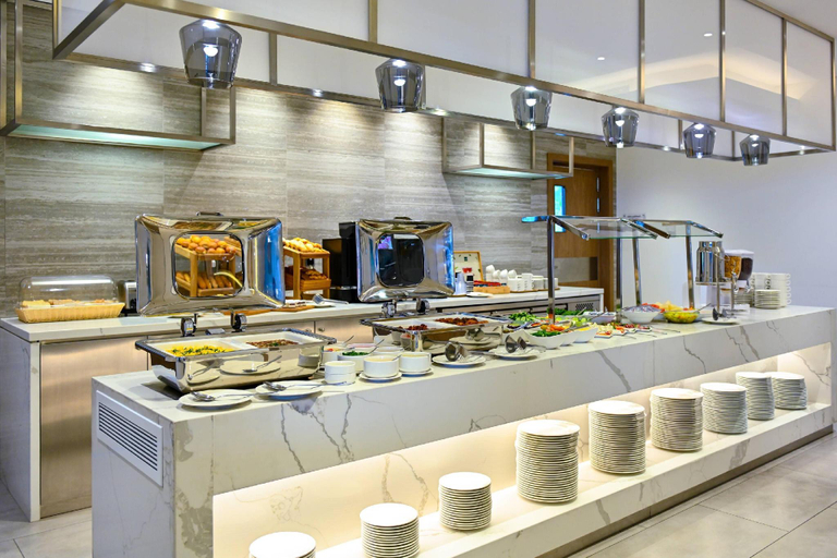 Food & Drinks 5, Comfort Hotel Jeddah King Road, Jeddah