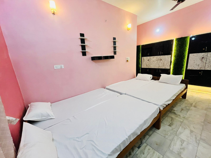 Bedroom 4, Rudraksh Inn , Varanasi
