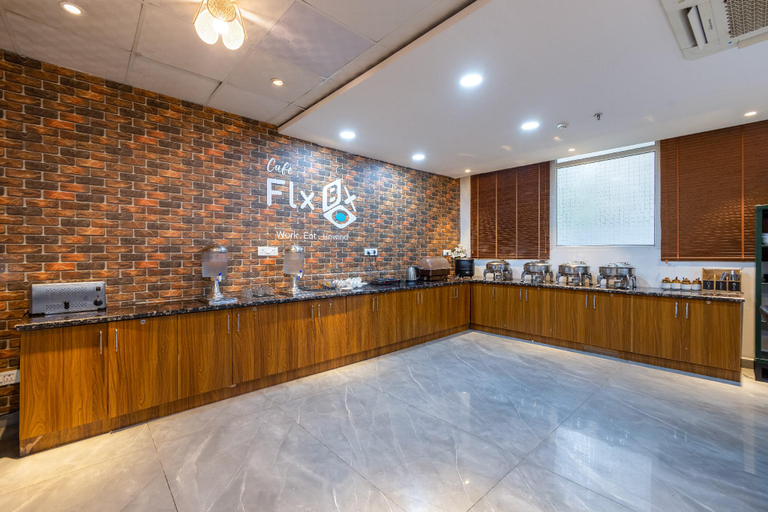 Others 5, Royal Orbit Hotel, Delhi