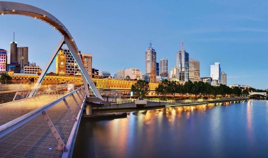 Interior 3, Stylish CBD Apartment With Stunning Harbour Views, Melbourne