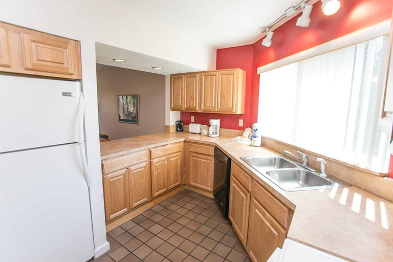 Private kitchen 3, Seaside Haven Historic St Augustine Stay, Saint Johns
