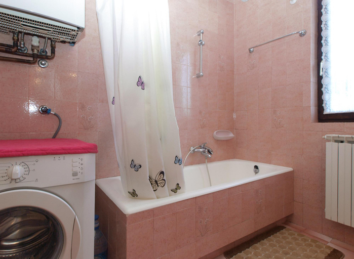 Bathroom 3, Apartmani 1079, Vodnjan