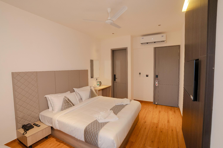 Bedroom 3, Hotel Ritvis Elite, Bangalore