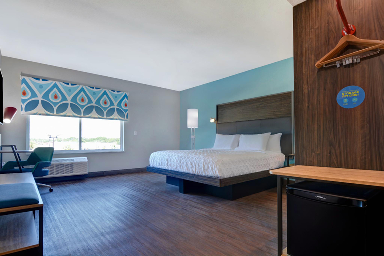 Bedroom 3, Dolphin Inn in Fort Walton Beach, Okaloosa