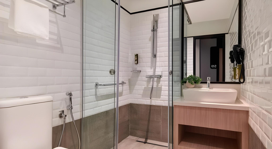 Bathroom, Aerotel Kuala Lumpur (Airport Hotel) - Gateway@KLIA2, Sepang