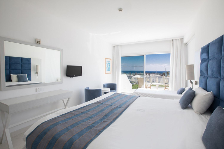 Bedroom 3, Odessa Beach Hotel