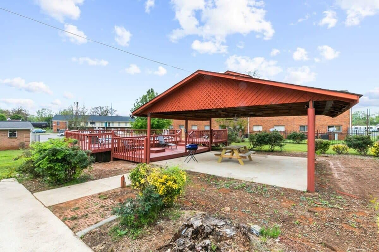 Outdoor dining 4, Jefferson Ave Historic, Jefferson