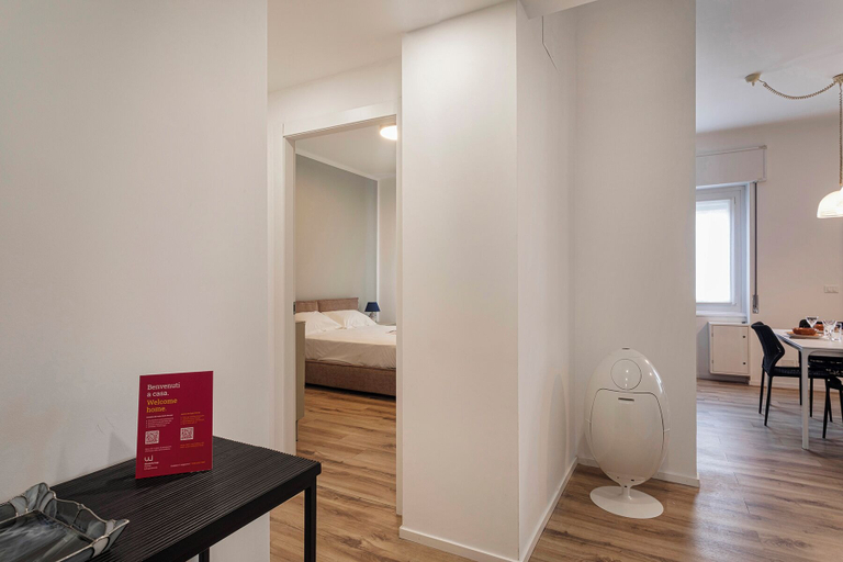 Interior detail 5, Quinto Modern Flat by Wonderful Italy, Genova