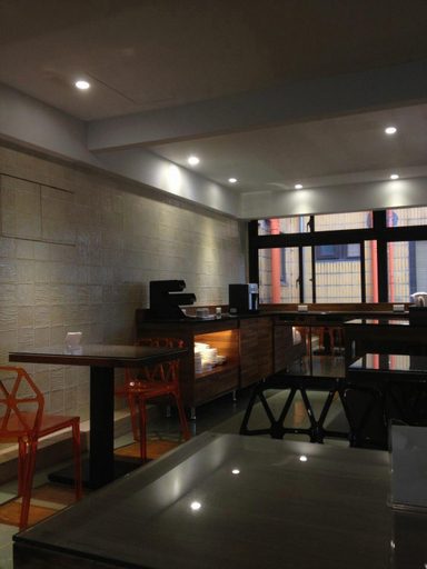 Food & Drinks 5, CHECK inn Express Taipei Station, Taipei City