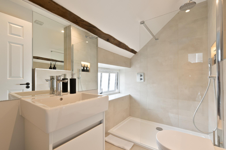 Bathroom 2, 56 Goodramgate, York
