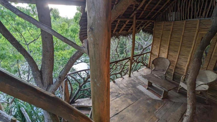 Others 4, The Alpha monkey tree house, Tangalle