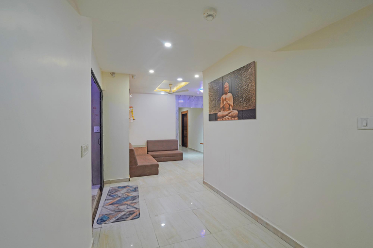 Public Area 2, Hotel Rajtilak, Ahmadabad