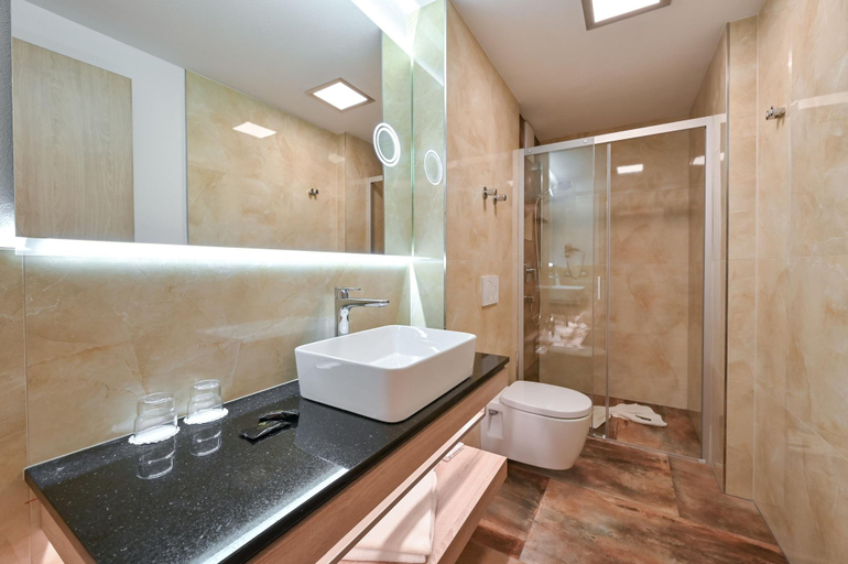 Bathroom 5, Hotel Ludwigs, Ostallgäu