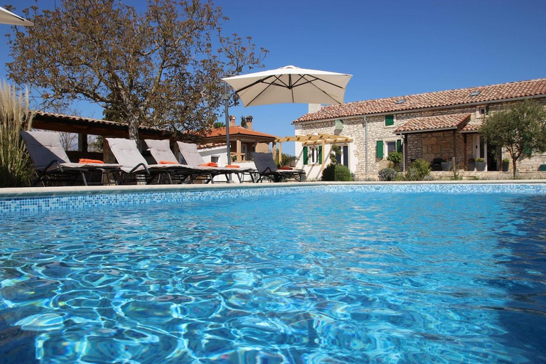 Sport & Beauty 5, CROGO Villa Paradiz, Sveta Nedelja