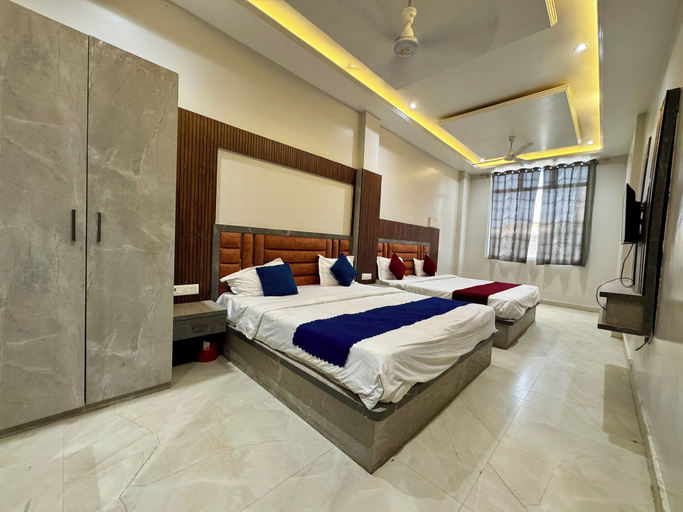 Room 2, Hotel Vrinda orchid Inn, Mathura
