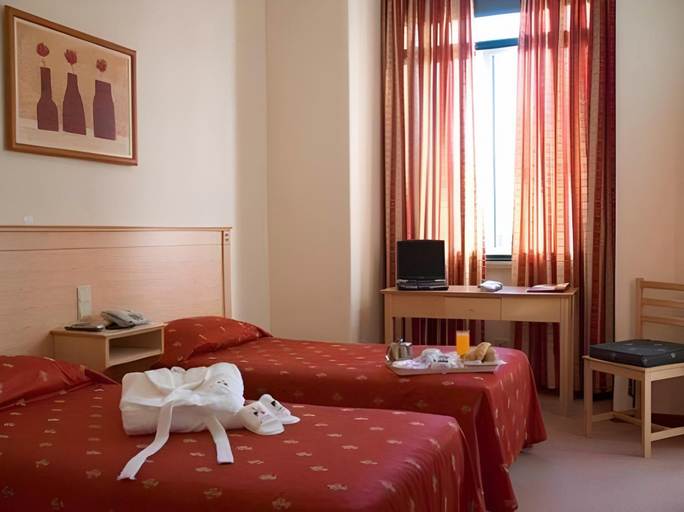 Bedroom 3, Residencial do Areeiro, Lisbon