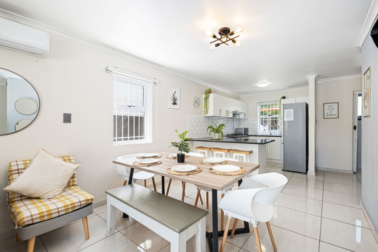 Interior 2, 17 Mullet Close, City of Cape Town