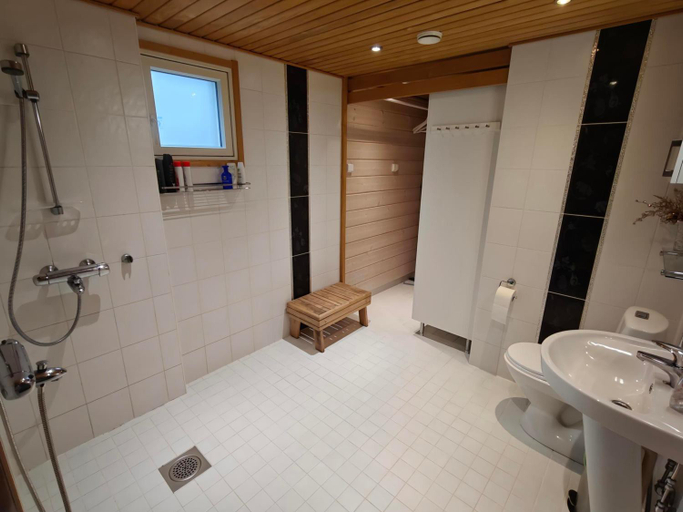 Bathroom 4, Aada Villa by the slopes, Northern Ostrobothnia